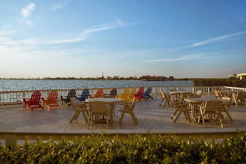 *** Курортный комплекс Sailport Waterfront Suites Тампа США