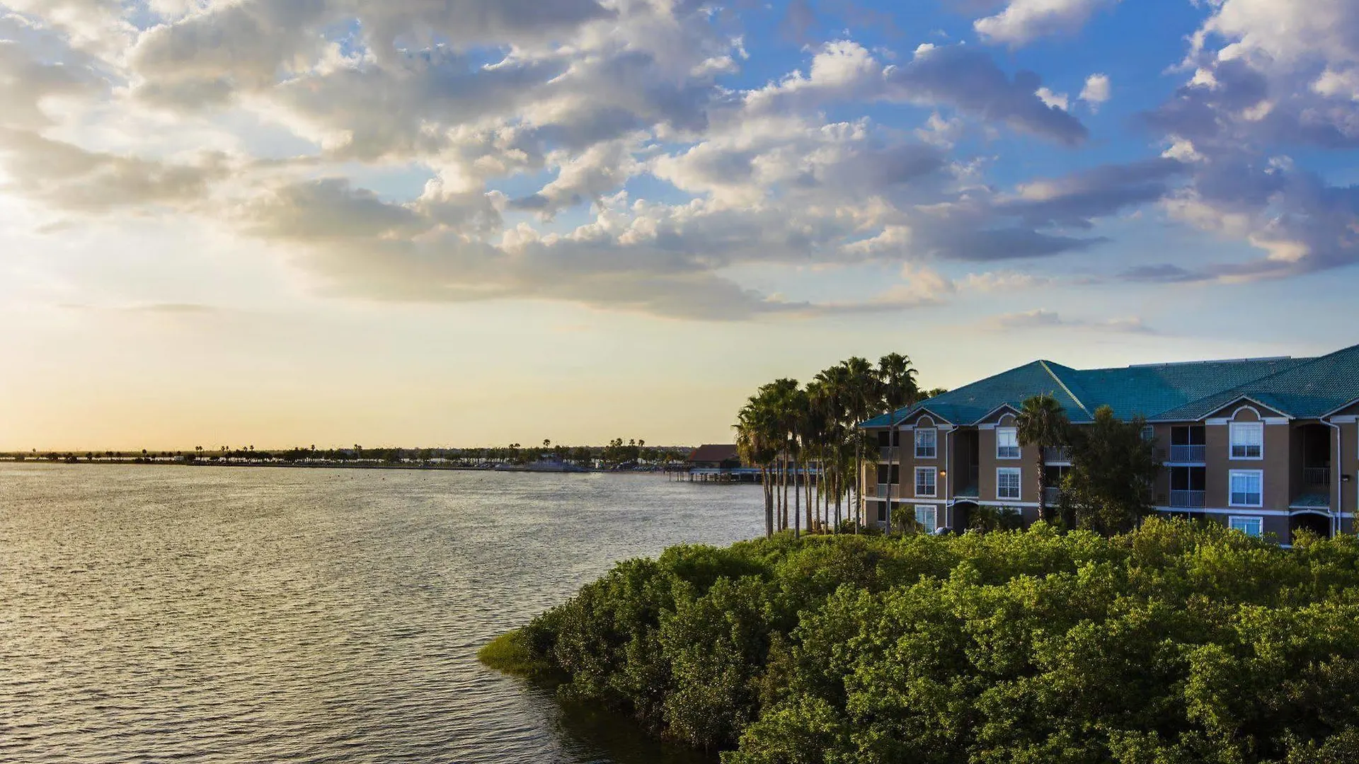 Sailport Waterfront Suites Tampa Semesteranläggning (resort)